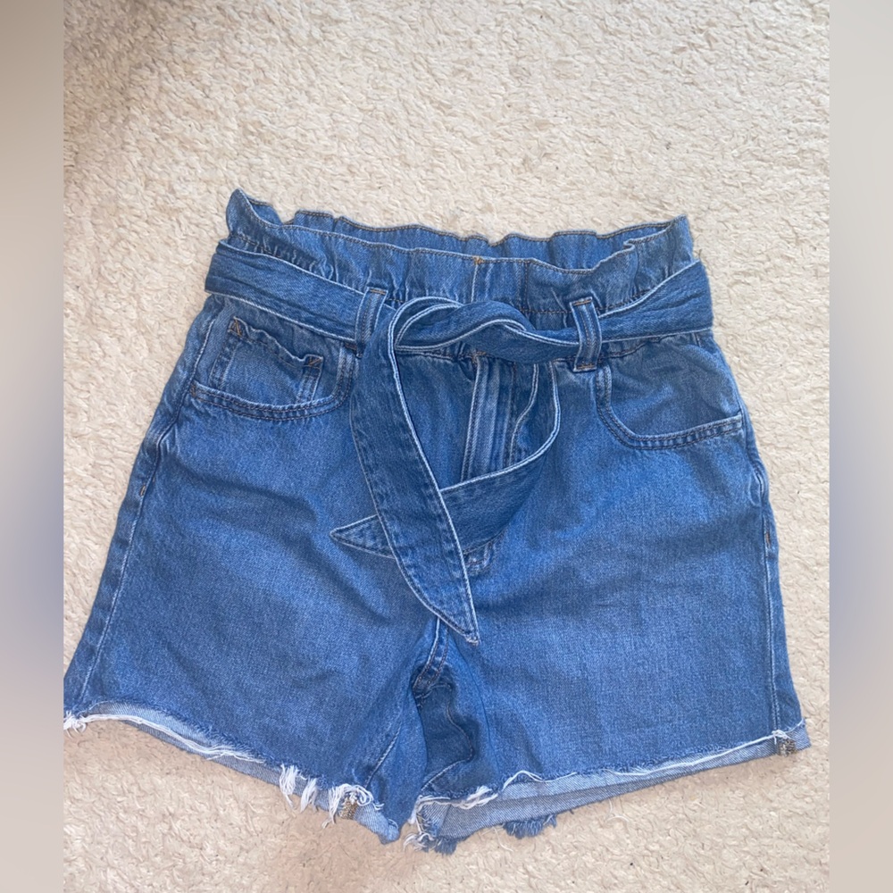 5/$20 Aeropostale belted mom shorts